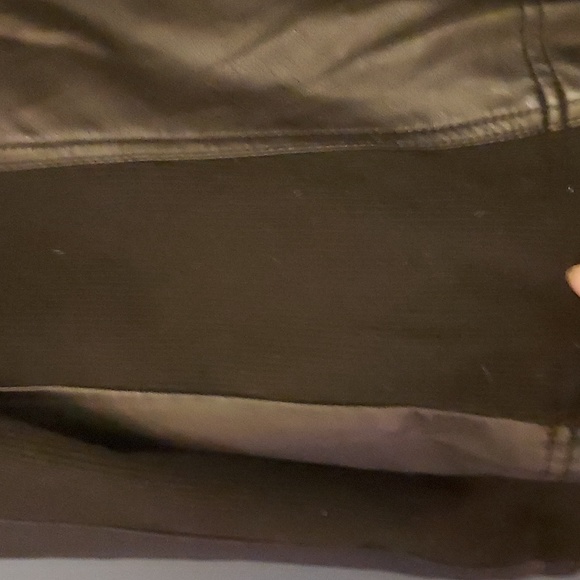 Moto jacket w/ stretch cloth side panels and under arms size small faux leather - Picture 3 of 5